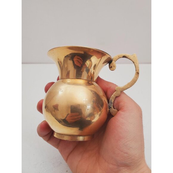 vintage brass vase - vintage brass vase - brass vase with handle - vintage brass - Picture 9 of 10